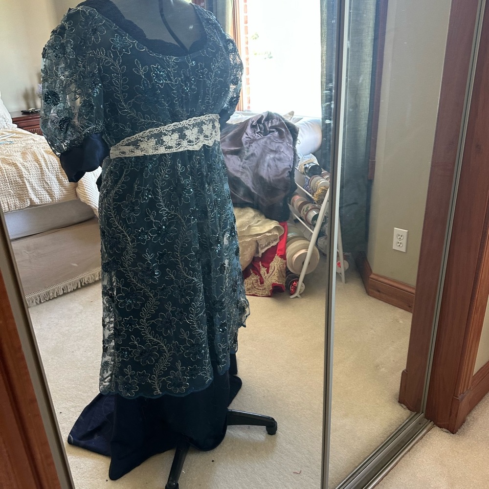 Elegant Navy Blue Lace Dress